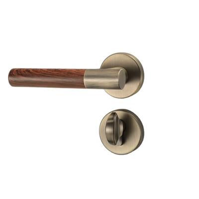 China Modern Walnut and Brass Door Handles Mute Lock for Wooden Door Handles Bath Knob Lock Bedroom Door Handle with Lock for sale