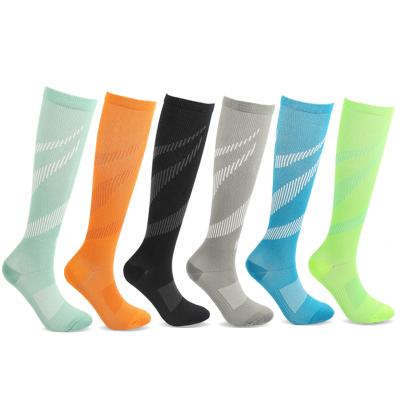 China Breathable Sports Compression Socks Outdoor Sports Cycling Running Knee High Compression Socks For Men And Women for sale