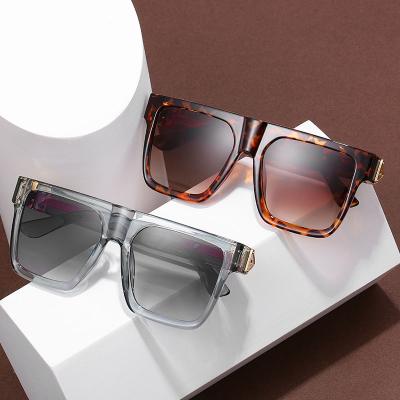 China 10 Years Experience 2020 New Style Big Vintage Square Glass Luxury Sunglasses for sale