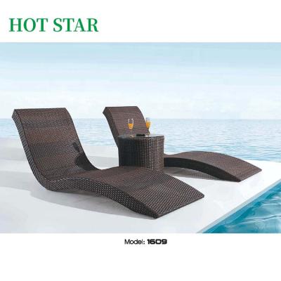 China Survive Wicker Folding Bed Chaise Lounge Outdoor Furniture Newcomers Garden Hotel Beach Pool Furniture Sun Chair Outdoor Aluminum Rattan Sofa for sale