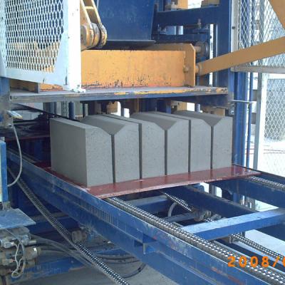 China Cement factory direct sale! Low Investment Concrete Blocks Making Machine For Road Hollow Blocks / Bricks Using Hydraulic Pressure for sale