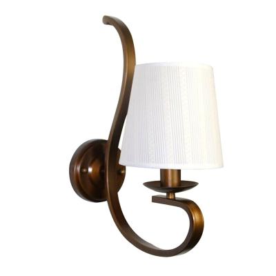 China Residential Unique Structure Bronze Brass Color E14 Wall Bracket Light With Large Quantity In Stock for sale