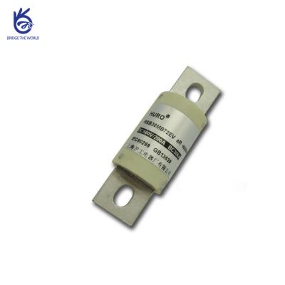 China Silver Porcelain Automotive DC Fuse For Electric Vehicle Protection for sale