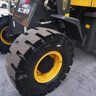 China Imported First Class Material Hot Selling Off Road Skidsteer Loader Solid Tires And Rim for sale