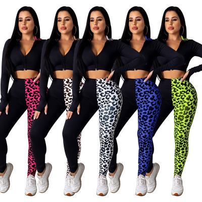 China 2021 High Quality Two Tone Leopard Printing V-Neck Anti-Pilling Long Sleeve Sports Hoodie Set Custom Women Sweatshirt Pants Two Piece Set for sale