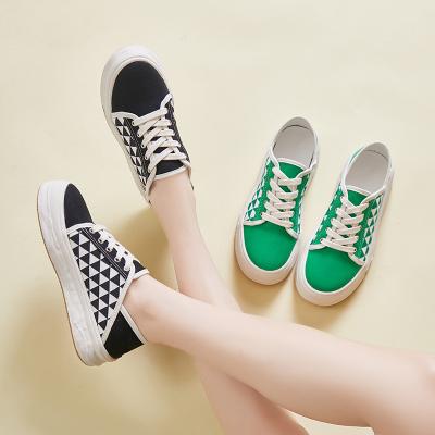 China Wholesale Custom Canvas Grid Checkerboard Lady Shoes Breathable Women Style Sneakers Breathable Walking Casual Canvas Shoes for sale