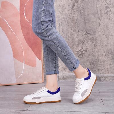 China Spring and Autumn White Classic Street Low Women's Breathable Rubber Sneaker Style Casual Walking Shoes Fashion Trend New for sale