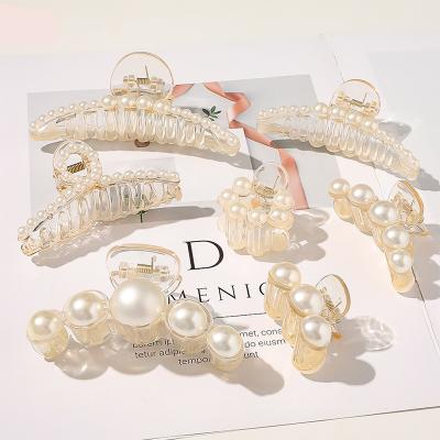 China Plastic Pearl Plastic Hot Selling Korean White Red Pearl Claws Jaw Hair Clips Insti Web Celebrity Hair Clip New Arrival Black Hair Accessories For Women for sale