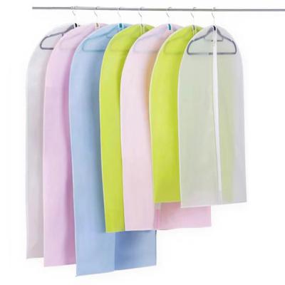 China High Quality Non Woven Storage PP Suit Bag / Nonwoven Garment Bags for sale