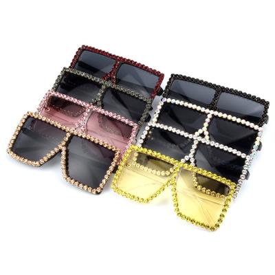 China 2020 Fashionable Luxury Oversized UV Block PC Diamond Frames UV Lens Women Sunglasses for sale