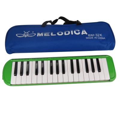 China Melodica keyboard suitable for teaching and playing 32k plastic accordion melodica with refine bag BM32K for sale