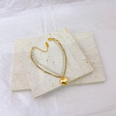 China New double chain love cute pendant bracelet ladies custom gold plated stainless steel jewelry does not fade. for sale