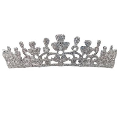 China 2021 Hot Sale Flower Design Handmade Tiara Crown Bridal Headpiece Brass Crystal Rhinestone Wedding Crown Pave for sale