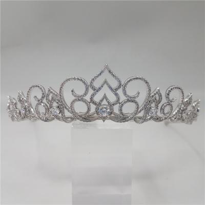 China Crystal New Good Selling Beautiful Designs Rhinestone Costume Headband Tiara Metal Princess Crown For Women for sale