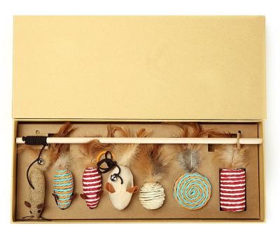 China 7pcs stocked Cat Feather Toy Set with Cover-work area collection in Cat Gift Box for sale