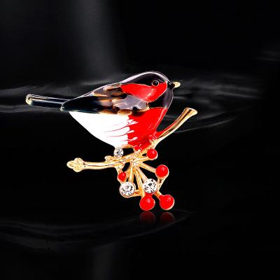 China Luxury Fashion Women's Bird Brooch Pin Studded Lark Animal Brooch Pins Female Pin for sale