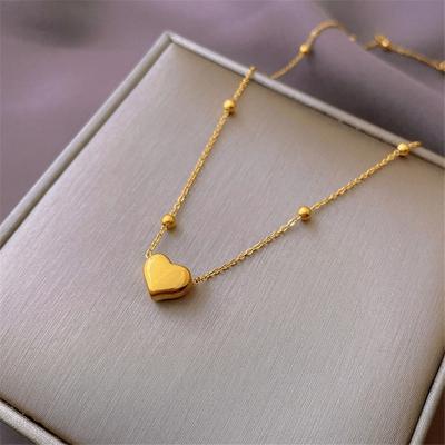 China FASHIONABLE Love Titanium Steel Necklace Female Clavicle Chain 18k Gold Plated Heart Pendant Necklace for sale