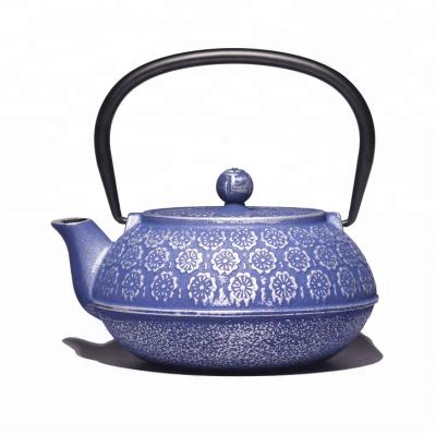 China Viable Chinese Gusheng Iron Teapot Tea Kettle With Stainless Steel Strainer for sale