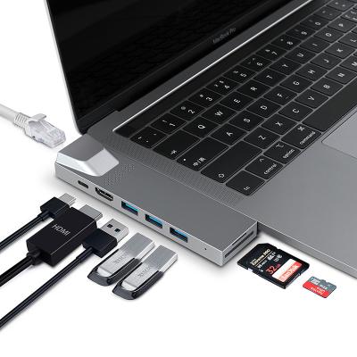 China Aluminum Alloy Ethernet 8 in 1 USB C Hub Adapter Dual Dual Function Multi Function with 5K Thunderbolt3 Perfect for MacBook Pro USB C Hub for sale