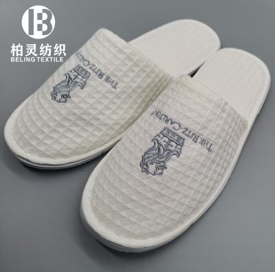 China Wholesale Disposable Disposable Waffle Slipper Unisex Open Toe Slipper Cheap Manufacturer Logo for sale