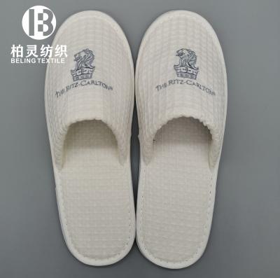 China Good quality disposable waffle slipper with customer slipper narrow toe for sale