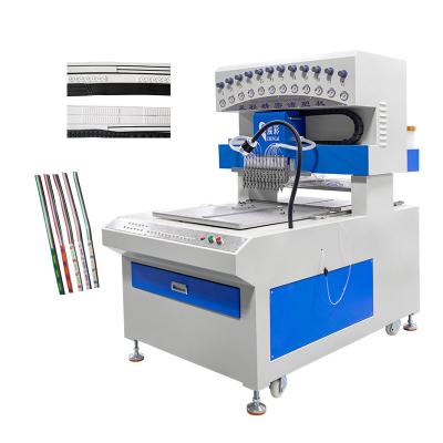 China 12 Colors Silicone Dispensing Machine Customized For Slippers PVC Silicone Label for sale