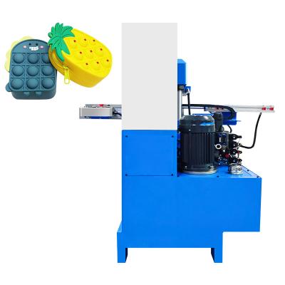 China 12.5kw Energy Saving Rubber Vulcanizing Machine  For 70T Rubber Oil Seal Production for sale