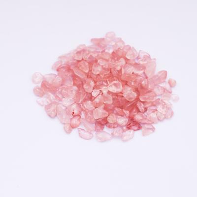 China Natural Precious Stone Crystal Gravel Tumbled Gemstone Strawberry Quartz from China for Healing and Decoration for sale