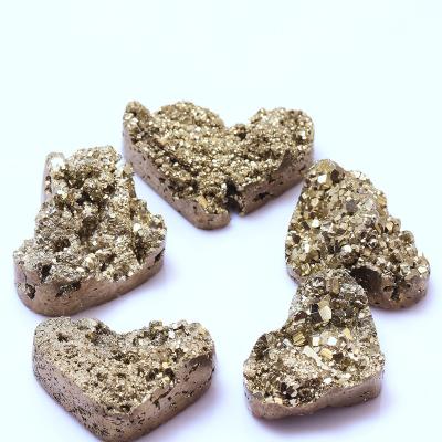 China China Wholesale Natural Specimen Stone Mineral Crystal Tumbled Stones Copper Pyrites Raw Material Rough Heart for sale