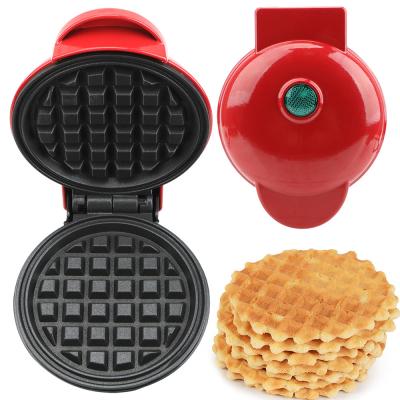 China Outdoor Portable Non-Stick Cooking Kids Breakfast Machine Mini Waffles Pot Electric Small Mini Waffles Maker for sale