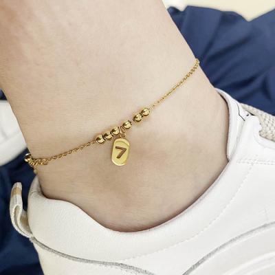 China FASHIONABLE VEROMCA New 2021 Fashion Single Lucky Small 7 Titanium Steel Anklet Plated 18K Gold Chain for sale