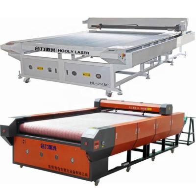 China Laser CUTTING large format automatic feeding CO2 cutting table 50w 40w 100w laser fabric cutting machine for leather cutting for sale