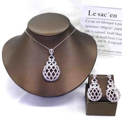 China Tabora Jewelry Wholesale Trendy Dubai Jewelry Sets Copper 18k Gold Plated Zircon Luxury Necklace Pendant Earring Set Accessories for sale