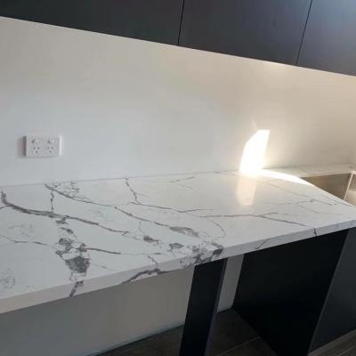 China Modern one piece green quartz countertops with white sink calacatta quartz vanity countertops kitchen bar table top for sale