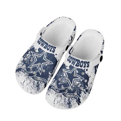 China Hot Selling Deodorization New Cowboys Teams Clogs Eva Breathable Sandals Women Clogs Shoes Lightweight Non-slip Lightweight Platform Unisex Sandals for sale