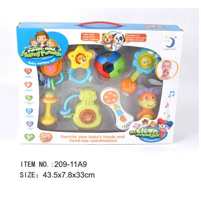 China Hot Sale Eco-Friendly Baby Belling New Small Musical Cartoon Toy Shake Baby Rattle Rattle Baby Set for sale