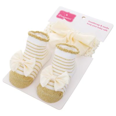 China 2021 New Arrival Winter Cotton Knitted Socks Breathable For Newborn Baby Boutique Gold Stripe Girl Socks Bows Headband Set for sale