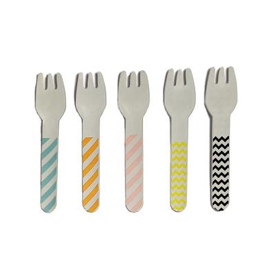 China Cake newcomers are popular fruit paper knife paper spoon and fork tableware for sale