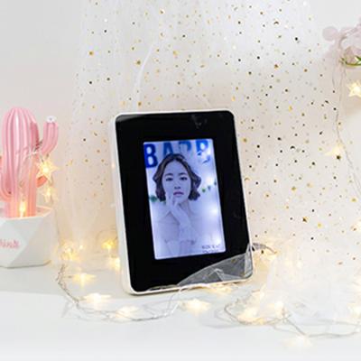 China Hot sale led frame durable photo mirror plastic memorial photo magic frame for sale