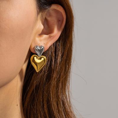 China TRENDY 2023 New 18k Gold Heart-Shaped Earrings Gold Silver Heart Stud Shape Heart Charms Love Earrings Jewelry For Women for sale