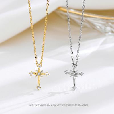 China TRENDY High-Grade 925 Silver Clavicle Chain Cross Pendant Fashion Female 925 Silver Cross Necklace With Diamonds for sale