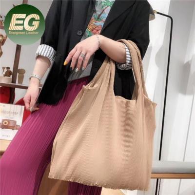 China 2021 Fashion Travel Shoulder Bag Wholesale Custom Women Shape Handbags SH1272 for sale