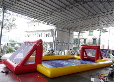 China Arena inflable roja divertida del fútbol para jugar a fútbol de la bola de la burbuja en venta