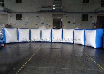 China 0,9 Pared rota inflable Paintball de las arcones inflables azules del PVC para el juego que tira en venta