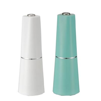 China Viable Wholesale Colorful Electric Pepper Crusher Salt Pepper Mill Battery Operated Grinder for sale