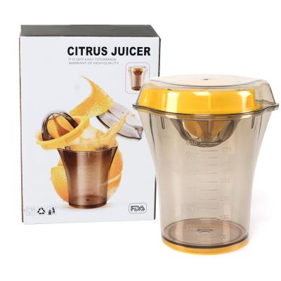 China Kid Viable Healthy Life Potable Manual Fruit Squeezer Hand Kitchen Accessories Manual Fruit Squeezer Extractor for sale