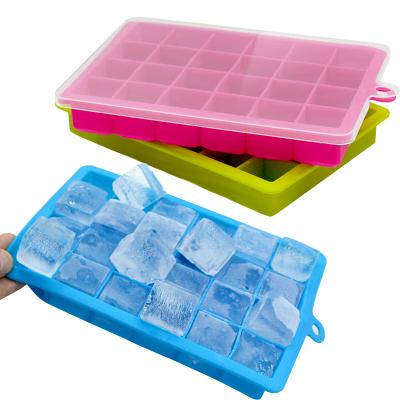 China Factory Direct Viable Sale Ice Maker Portable Silicone Ice Cube Tray With Lids BPA Free Square Ice Mold for sale