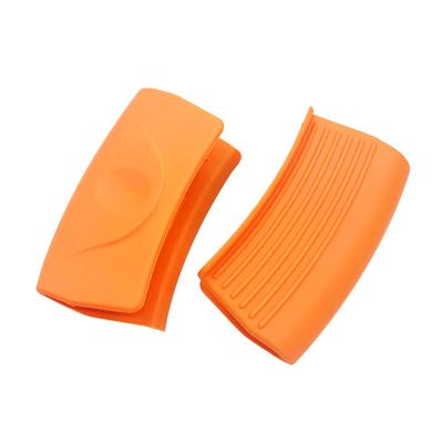 China Heat Resistant OEM Colors Silicone BPA Free Non Slip Design Oven Mitts and Pot Holders Sets for Kitchen for sale