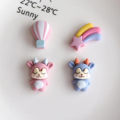 China 100Pcs/Bag Cute Europe Resin Cabochons Fawn Rianbow Hot Air Balloon For Phone Shell Hair Bow Centerpiece Decoration Accessories for sale