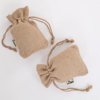 China Fashionable High Quality Jute Sack Drawstring Bags For Packing Gift for sale